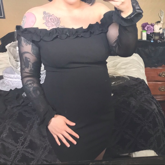 F21 Off Shoulder Ruffle Trim Dress - Picture 5 of 5